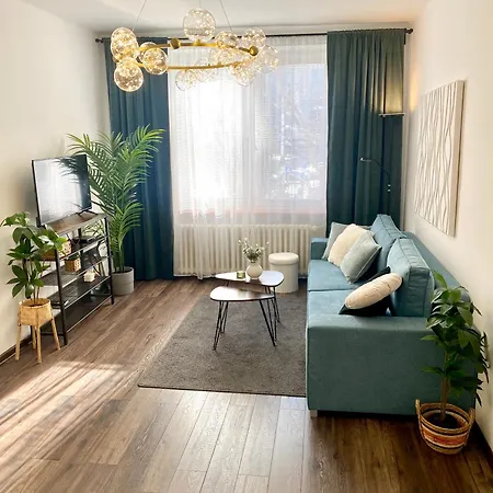 Dean - Next To Nivy Bus Station & Mall *