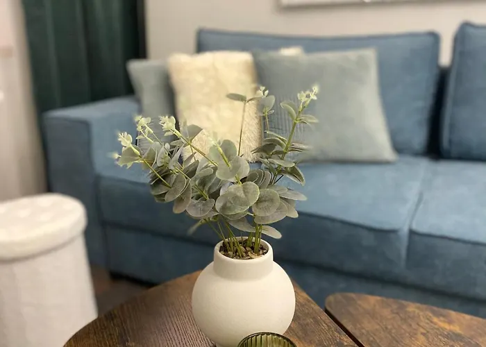 Dean - Next To Nivy Bus Station & Mall Apartment Bratislava