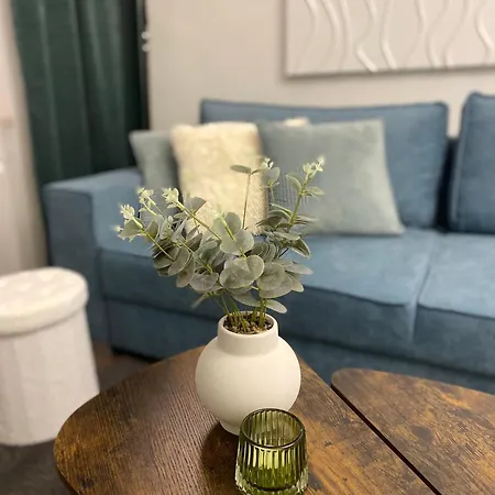 Dean - Next To Nivy Bus Station & Mall Apartament Bratislava