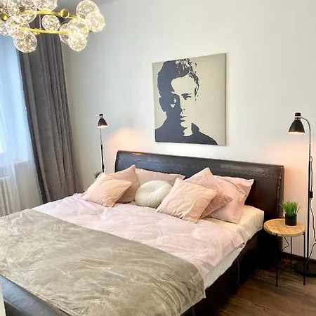 Apartment Dean - Next To Nivy Bus Station & Mall